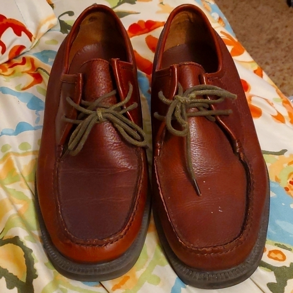 Cabelas Men Dress Shoe size 10.5 gorgeous and like new!